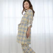 【日本犬印】法蘭絲格紋長袖哺乳睡衣-M-L -藍/淡紅色(月子服)