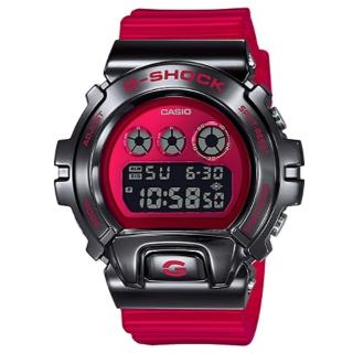 【CASIO 卡西歐】G-SHOCK 經典6900復古金屬框25周年潮流運動電子錶-紅X鐵灰(GM-6900B-4)