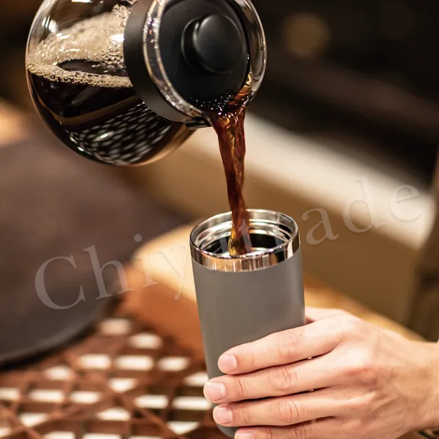 【Peacock 日本孔雀】316不鏽鋼 手提式City城市 咖啡杯 保冷保溫杯400ML-灰黑(耐衝擊底座)(保溫瓶)