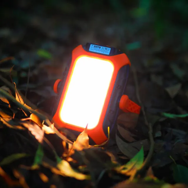 【meekee】LP11太陽能移動多用途LED探照燈(露營燈/攝影燈)