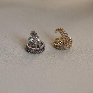 【NDM 南大門】耀眼 不對稱耳骨夾式耳環無耳洞耳扣(1對入)