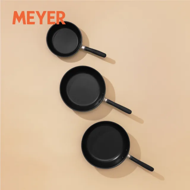 【MEYER 美亞】Accent微金亞光黑-陽極氧化26cm不沾鍋平底鍋(IH/電磁爐適用)