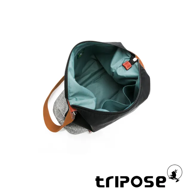 【tripose】漫遊系列岩紋輕巧側肩背包(潮感黑)