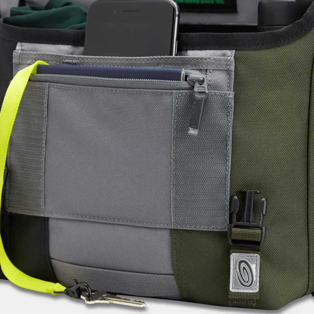 【Timbuk2】Classic Messenger Cordura Eco 11 吋經典郵差包(灰綠拚色)