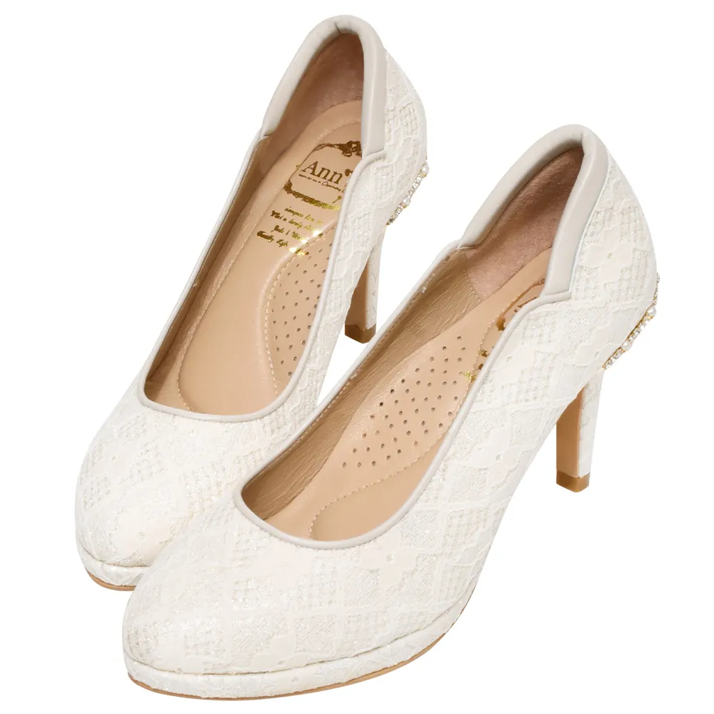 【Ann’S】不想當伴娘2.0後跟水鑽皇冠蕾絲防水台高跟婚鞋8.5cm(米白)