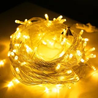 【摩達客】100燈LED燈串聖誕燈樹燈串/暖白光透明線(附IC控制器/高亮度省電)