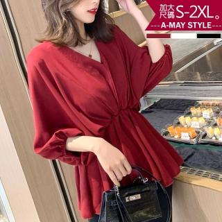 【艾美時尚】中大尺碼女裝 上衣 小心機收腰V領顯瘦雪紡衫。S-2XL(3色.預購)