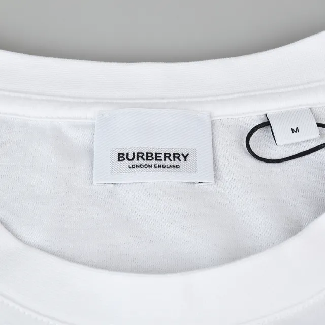 【BURBERRY 巴寶莉】Horseferry印花設計寬鬆短袖T-SHIRT(白x黑字)