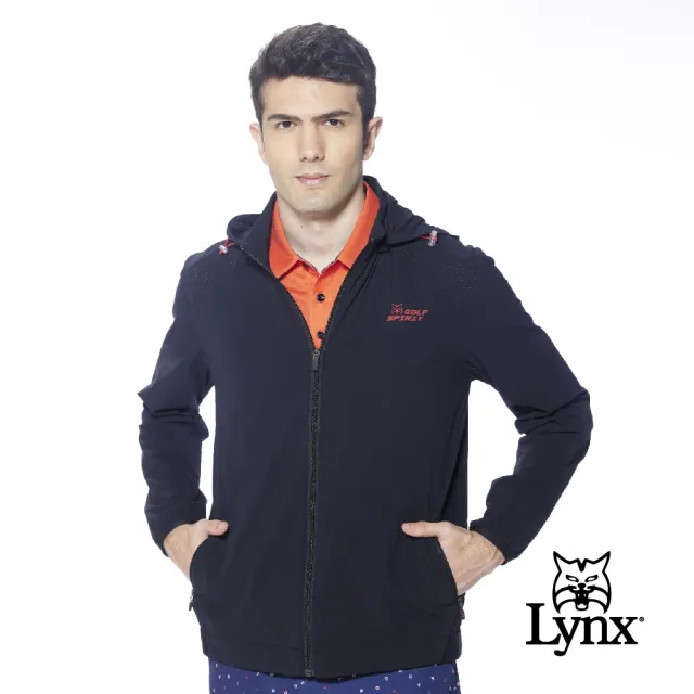 【Lynx Golf】男款輕量透氣LOGO鬆緊帶設計拉鍊口袋連帽可拆式長袖外套(黑色)