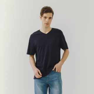【Hang Ten】男裝-BCI純棉經典腳丫V領短袖T恤(深藍)
