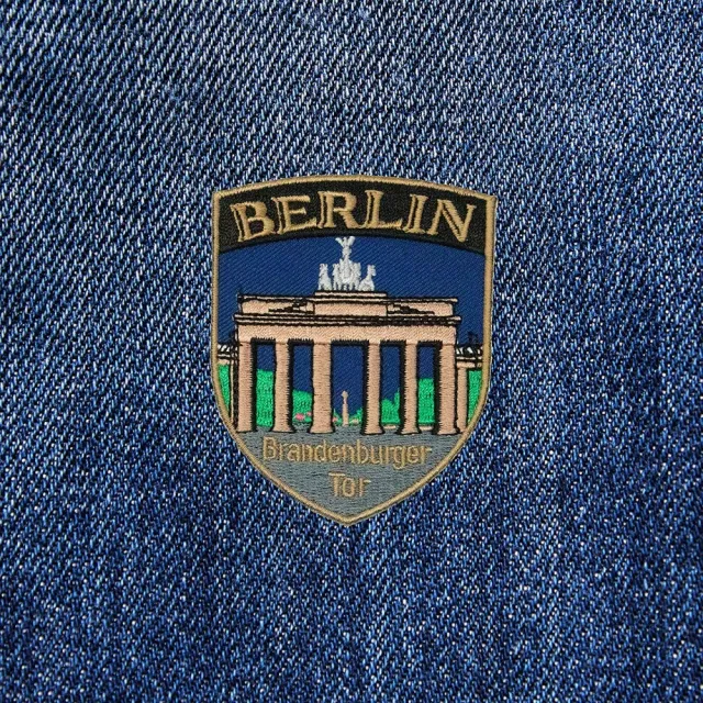 【A-ONE 匯旺】時尚男臂章 德國 柏林盾型 地標刺繡 貼布 刺繡貼 補衣服貼臂章 布貼 布章貼(No.043)