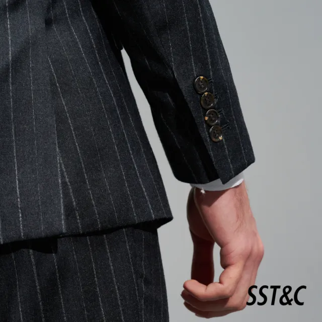 【SST&C 最後６５折】米蘭系列灰色條紋雙排扣修身西裝外套0112204002