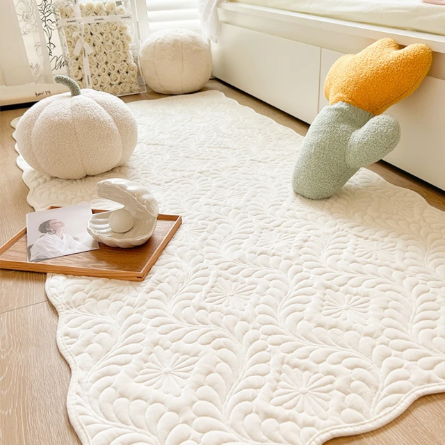 凡尼塔 立體雕花柔滑奶絨地毯(70*150cm 簡約 INS 奶油色 北歐 房間 室內 客廳 臥室 裝飾 床邊)