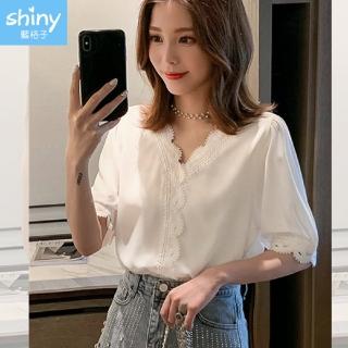 【Shiny 藍格子】簡約V領蕾絲中長袖上衣 V3400 現+預(女裝 襯衫 T恤 雪紡)