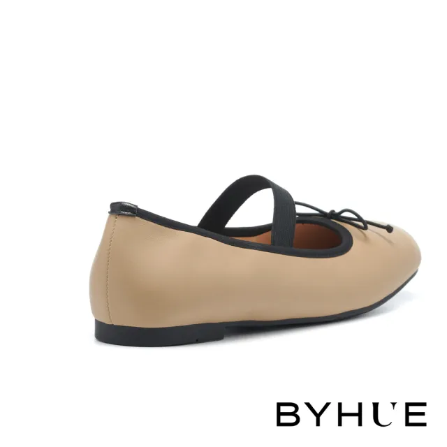 【BYHUE】優雅氣質蝴蝶結羊皮軟芯Q底方頭低跟鞋(棕)