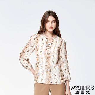 【MYSHEROS 蜜雪兒】雪紡上衣 小荷葉花邊V領 滿版印花(卡其)