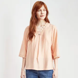 【MYSHEROS 蜜雪兒】雪紡上衣 荷葉蕾絲邊V領 鑽飾 素色(粉桔)