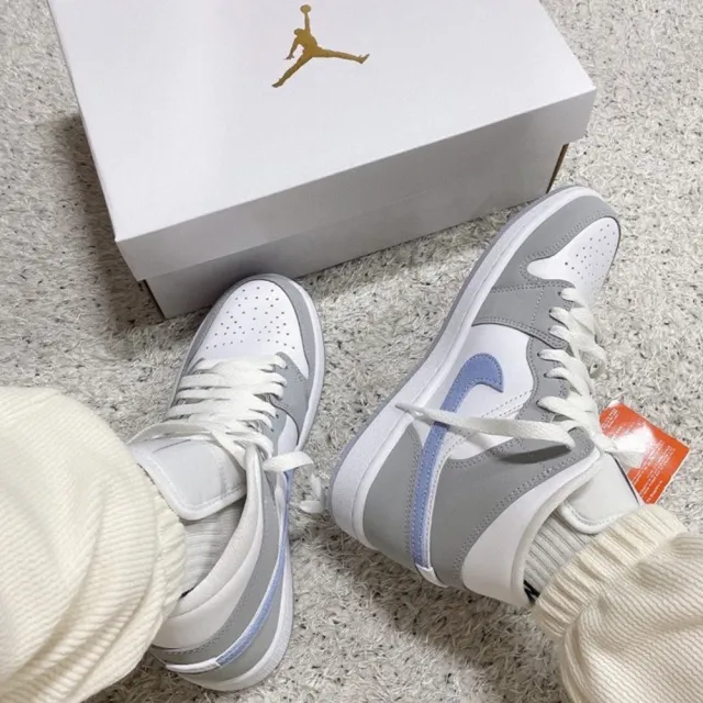 NIKE 耐吉】W Air Jordan 1 Mid 男女休閒鞋Wolf Grey 灰白BQ6472-105