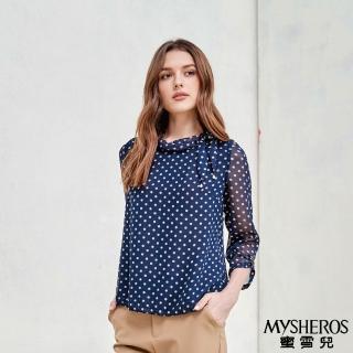 【MYSHEROS 蜜雪兒】雪紡上衣 珍珠領巾珍珠袖釦裝飾 滿版點點設計(深藍)