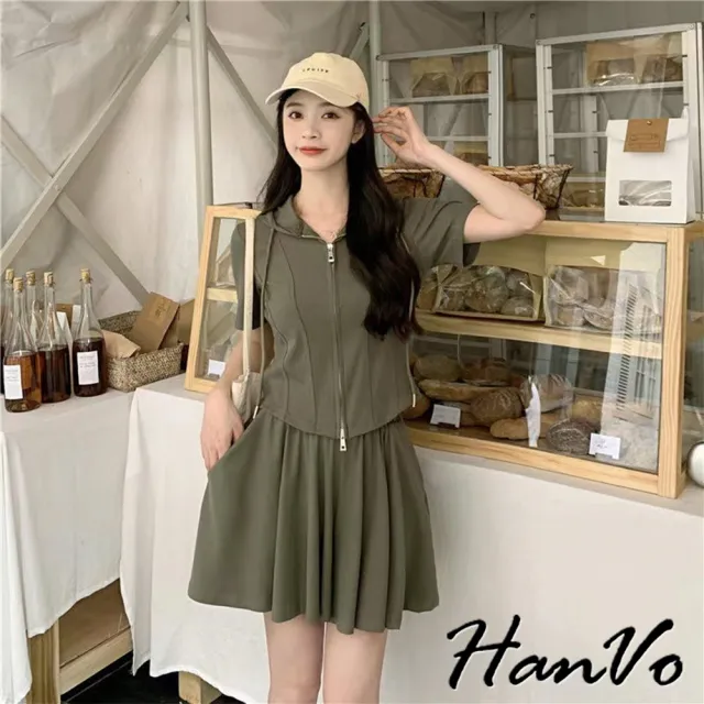 【HanVo】現貨 舒適滑順運動連帽休閒套裝(透氣質感拉鍊寬鬆短袖套裝 日常韓系女裝 女生衣著 A08-5972)