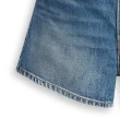 【LEVIS 官方旗艦】女款 高腰闊腿牛仔短褲 / 精工中藍染水洗 熱賣單品 A1965-0011