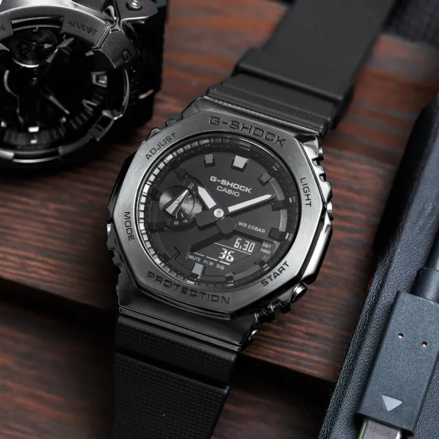 【CASIO 卡西歐】G-SHOCK 酷黑時尚 金屬八角防護構造雙顯錶 禮物 開學(GM-2100BB-1A/速)