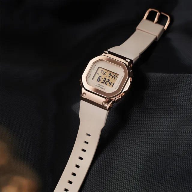 【CASIO 卡西歐】G-SHOCK 經典5600系列金屬色手錶-玫瑰金 畢業禮物(GM-S5600PG-4)