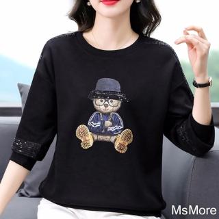 【MsMore】圓領減齡慵懶風黑色卡通印花長袖亮片短版上衣#119435(黑)