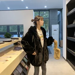 【D.studio】韓版寬鬆加厚連帽毛毛外套(連帽外套 女裝 長袖上衣 毛毛外套 保暖外套 J157)