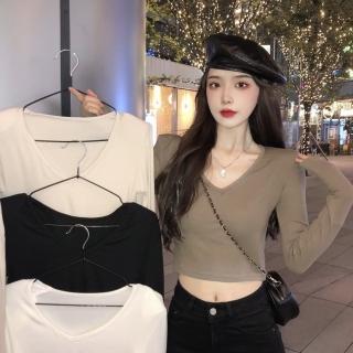 【D.studio】韓版V領素色短版長袖上衣(短版上衣 女裝 衣服 寬鬆上衣 顯瘦上衣 長袖t恤 冬裝 W366)