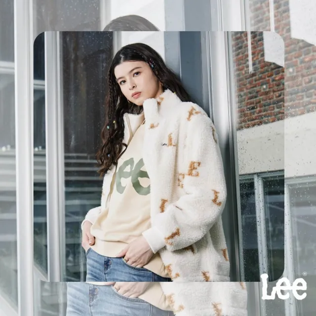 【Lee】出清品-女裝 休閒外套 / 刷毛 字母滿版印花 奶霜白 鋪棉外套 季節性版型(LB313001005)