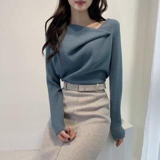 【D.studio】韓版磨毛設計感斜領不規則針織上衣(衣 長袖上衣 女裝 衣服 寬鬆上衣 顯瘦上衣 長袖t恤 W315)