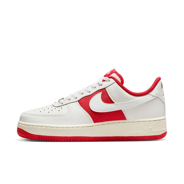 NIKE 耐吉】休閒鞋男鞋運動鞋AF1 AIR FORCE 1 07 米白紅FN7439-133