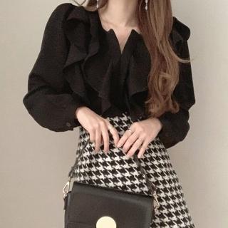 【baibeauty 白鳥麗子】韓風設計感荷葉邊微V領長袖上衣(雪紡衫)
