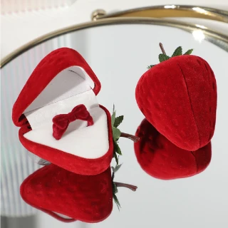 【飾飾如意】草莓戒指盒(求婚 飾品擺放 裝飾 創意造型 婚禮 喜慶 驚喜 禮物)
