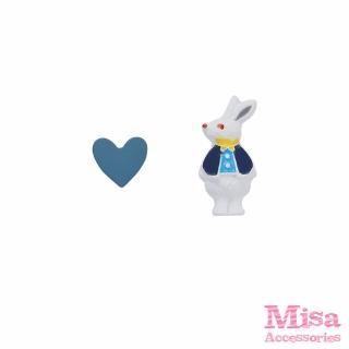 【MISA】韓國設計不對稱立體小兔愛心造型夾式耳環(無耳洞耳環 耳夾 夾式耳環 立體耳環 小兔耳環)