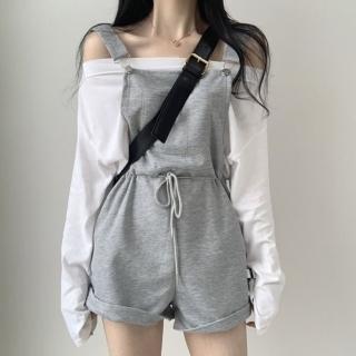 【D.studio】韓版休閒百搭收腰寬鬆背帶短褲(長袖上衣 女裝 衣服 寬鬆上衣 冬裝 長袖t恤 素T S140)