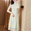 【ALICAI 艾麗彩】典雅淡黃綠花朵鉤花旗袍洋裝(中大尺碼/M-3XL)