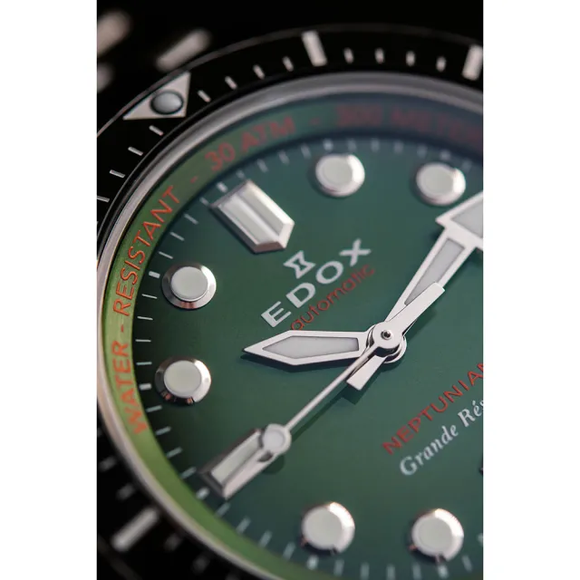 【EDOX 伊度】Neptunian 海神 68H超動能300米潛水機械錶-綠/42mm 99狂買節(E80801.3VM.VDN)