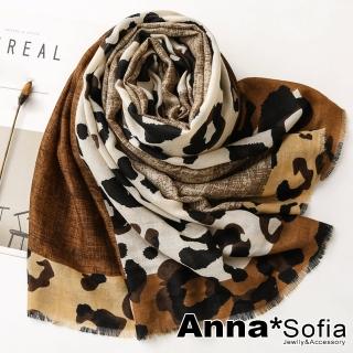 【AnnaSofia】保暖柔軟棉麻感披肩圍巾-拼色豹紋流蘇邊 現貨(黃咖系)