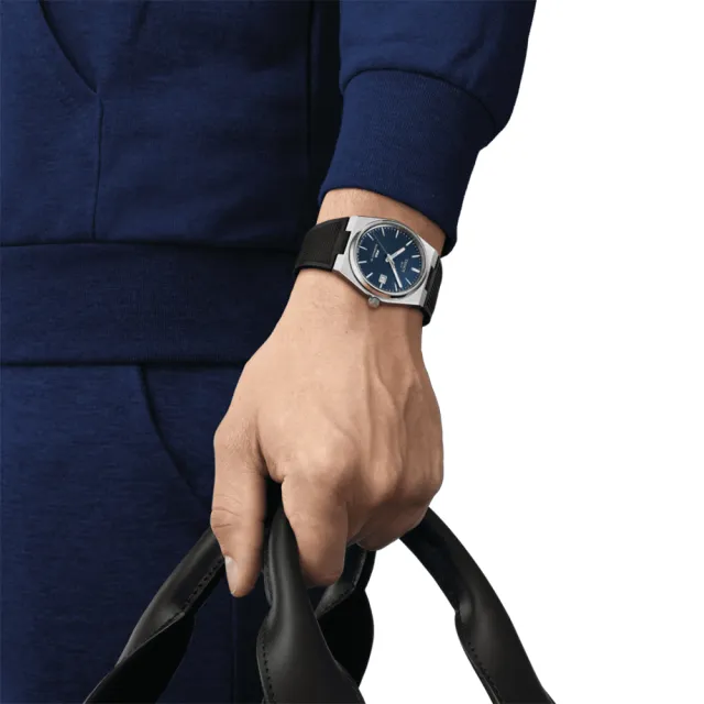 【TISSOT 天梭 官方授權】PRX系列 復古風酒桶型紳士機械錶-40mm/橡膠帶 畢業 禮物(T1374071704100)