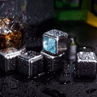 【Dagebeno荷生活】304不鏽鋼威士忌冰酒石冰鎮飲料速凍冰粒冰塊(八入組附冰夾收納盒)