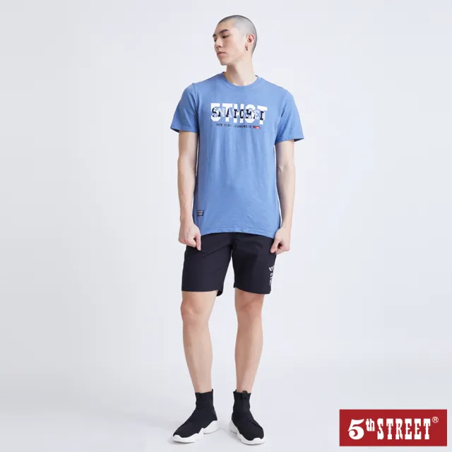 【5th STREET】男裝 短t 短袖 上衣 t恤 TEE logo 錯位 棉質 紫色(570849)