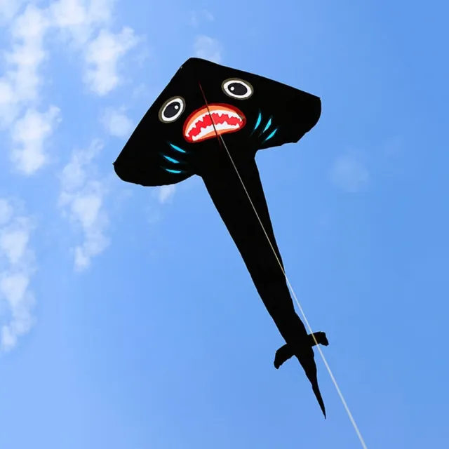 【888ezgo】大三角長尾黑鯊魚造型風箏（373*183）（全配/附150米輪盤線）