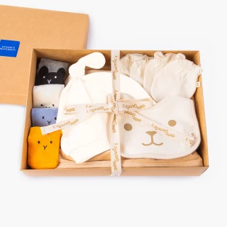 【Gennies 奇妮】彌月禮盒 小熊森林探險祝福禮盒9件組(寶寶帽+圍兜+手套+長襪+嬰兒被)