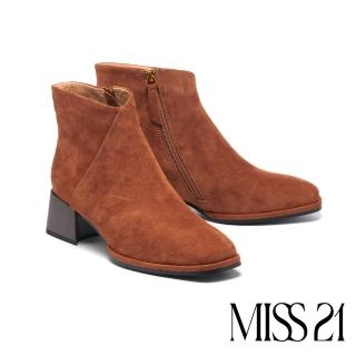 【MISS 21】簡約時髦不對稱羊麂皮方頭粗高跟短靴(棕)