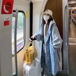 【D.studio】韓版休閒寬鬆拼接連帽牛仔外套(大衣風衣上衣女裝衣服外套長袖上衣長版外套連帽外套 J289)