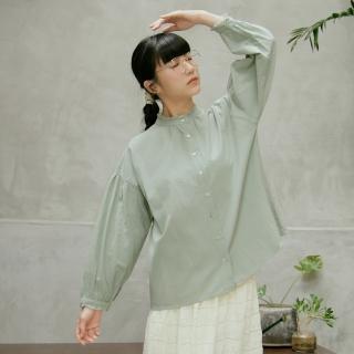 【OB 嚴選】寬鬆純棉拼接蕾絲立領貝殼排釦上衣 《AB18902》