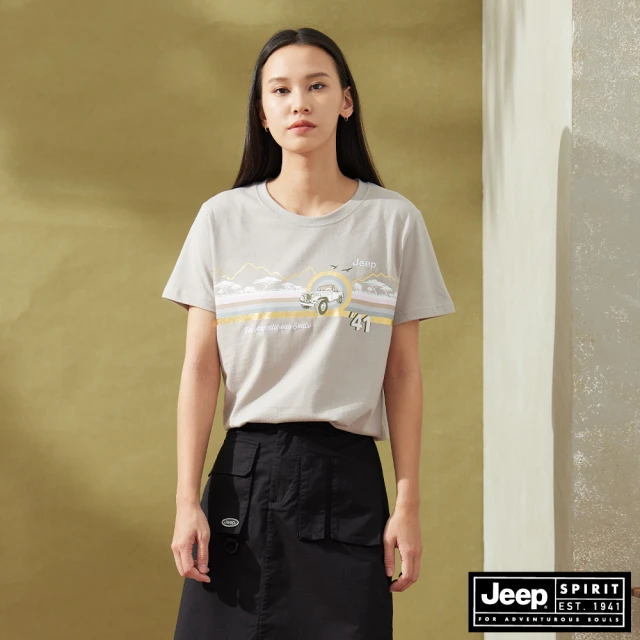 【JEEP】女裝 舒適休閒吉普車圖騰短袖T恤(淺卡其)