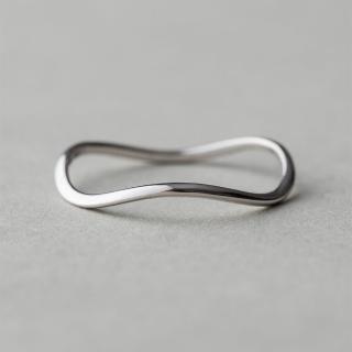 【ete】K10 分層波浪戒指(白金色)